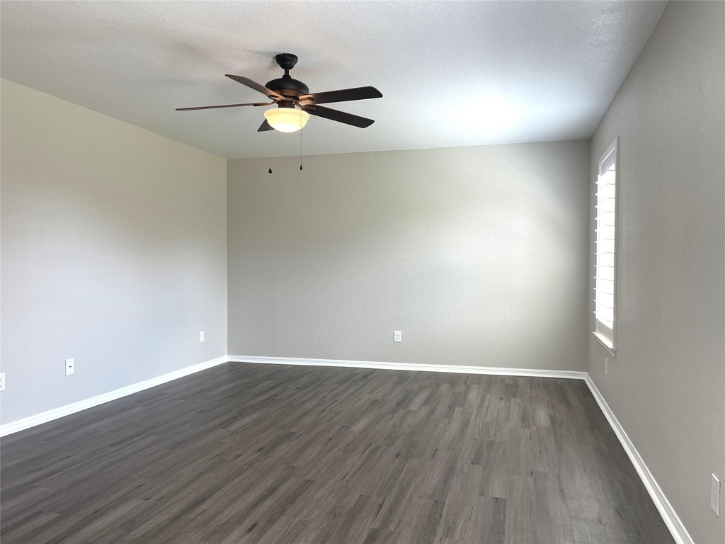 29127 Innes Park Place - Photo 10