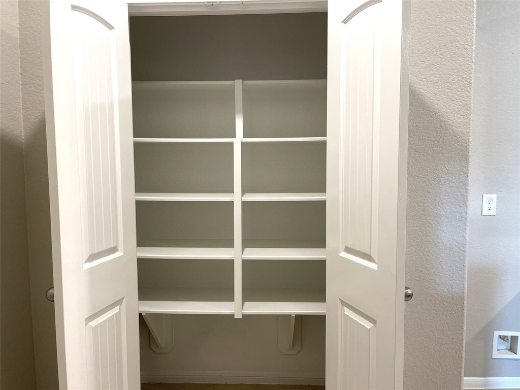 29127 Innes Park Place - Photo 22