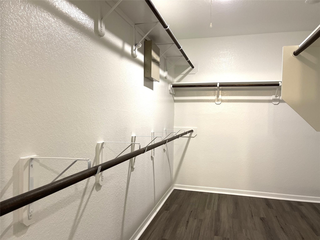 29127 Innes Park Place - Photo 13