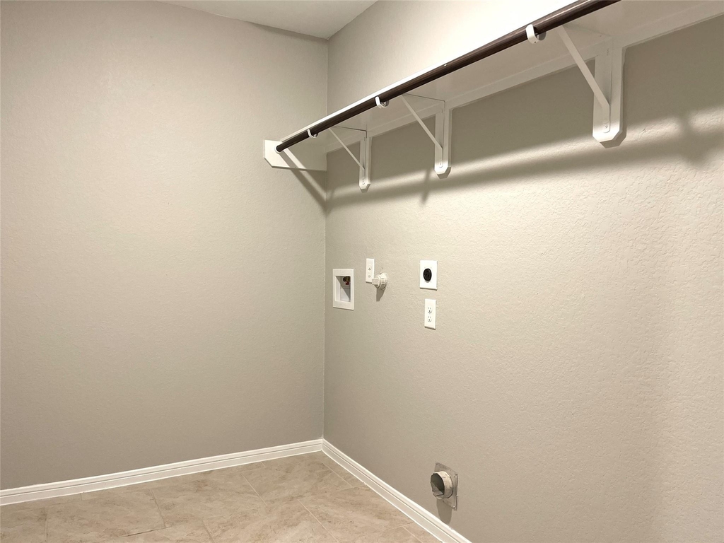 29127 Innes Park Place - Photo 23