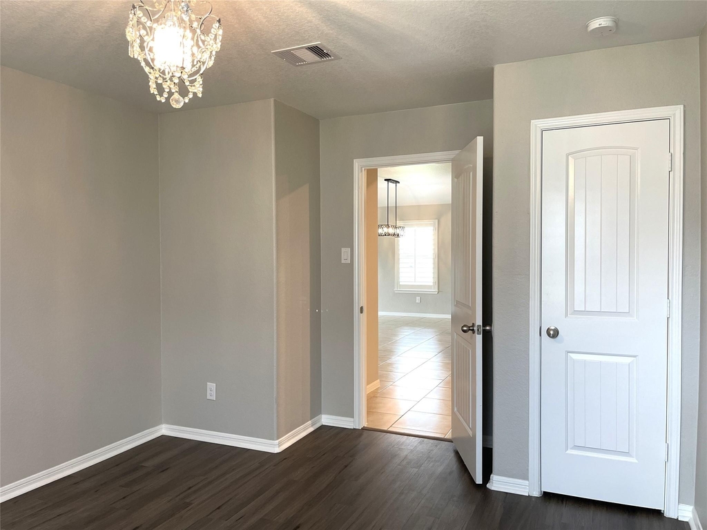 29127 Innes Park Place - Photo 14