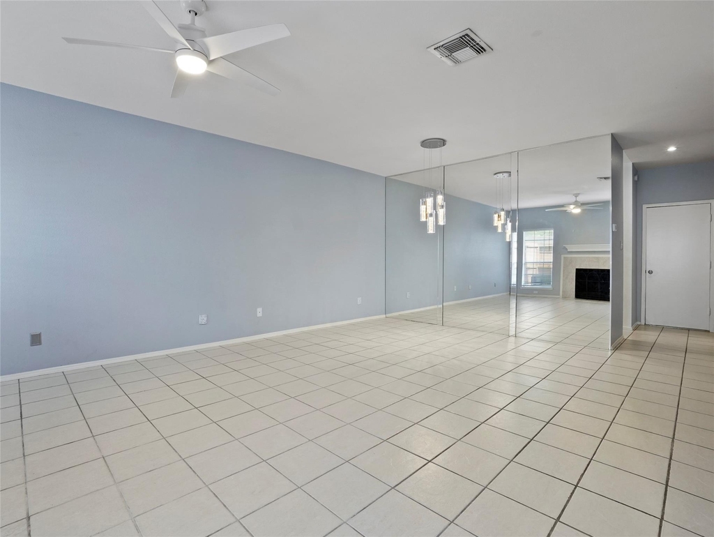 17641 Red Oak Drive - Photo 3