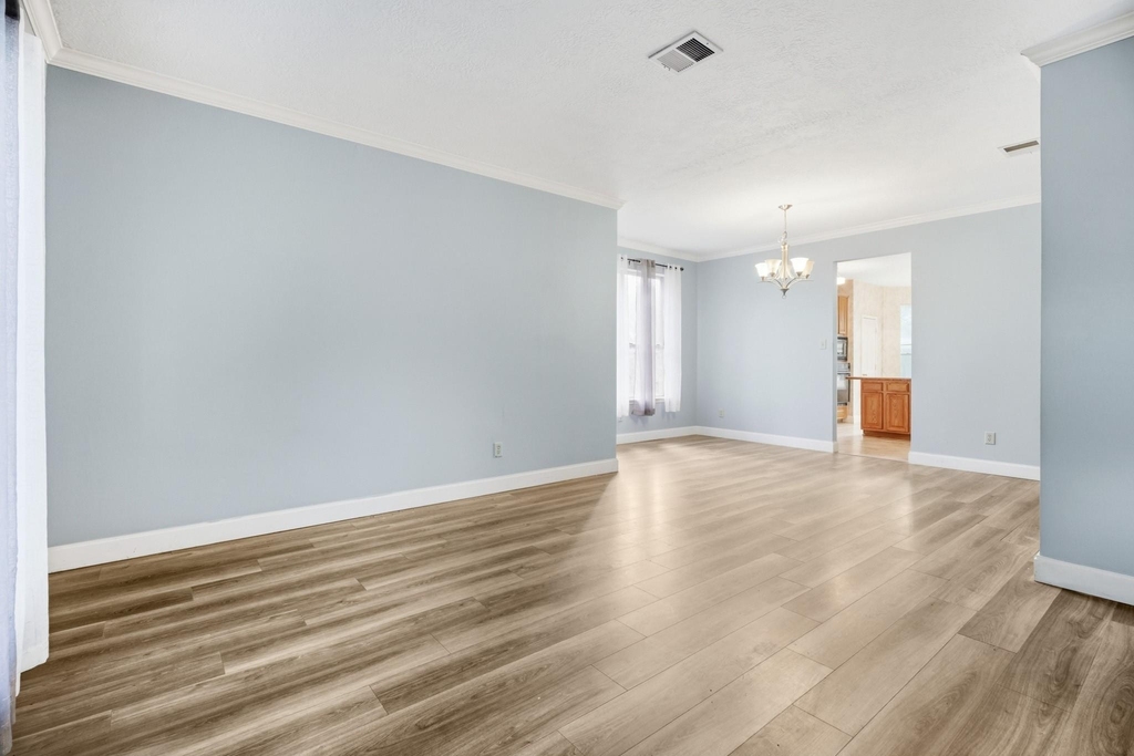 1326 Shrub Oak Drive - Photo 2
