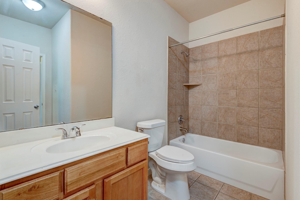 25206 Pepper Ridge Lane - Photo 21