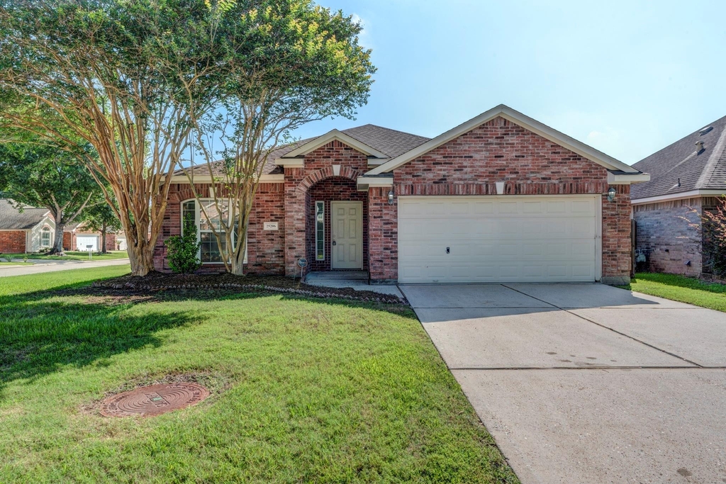 25206 Pepper Ridge Lane - Photo 0
