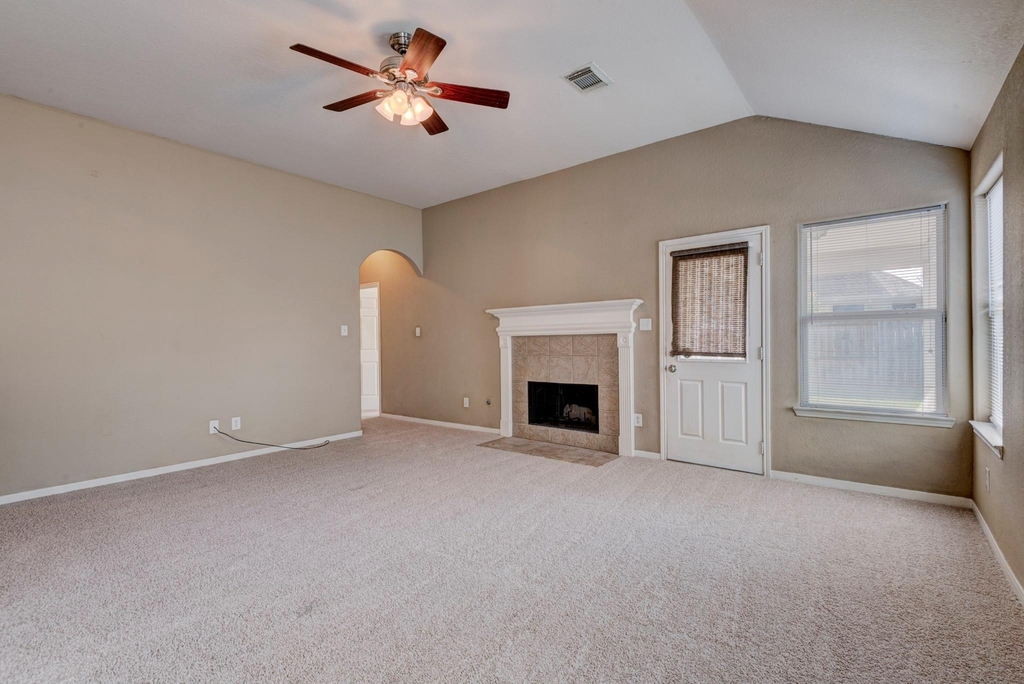 25206 Pepper Ridge Lane - Photo 10