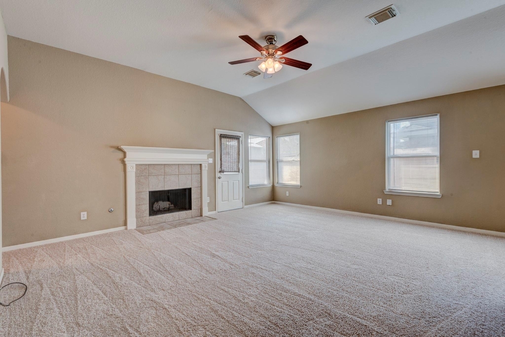 25206 Pepper Ridge Lane - Photo 9