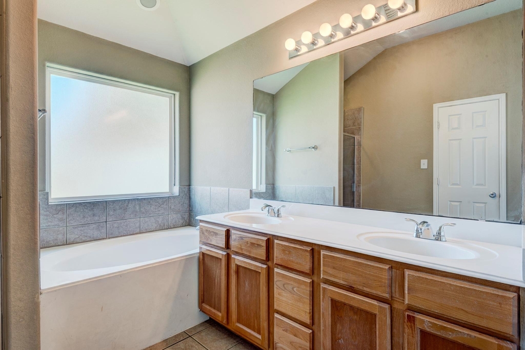 25206 Pepper Ridge Lane - Photo 18