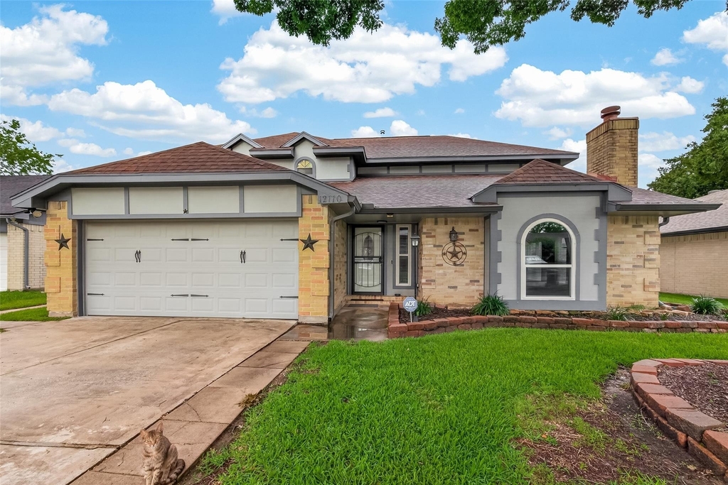 12110 Essenbruk Drive - Photo 0