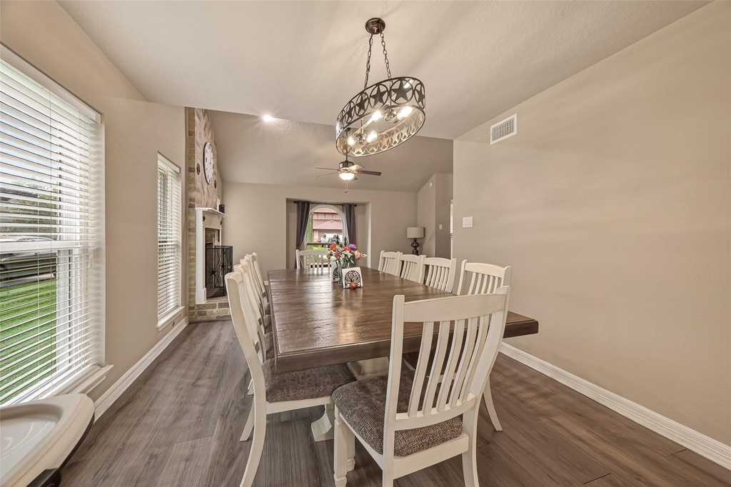 12110 Essenbruk Drive - Photo 8