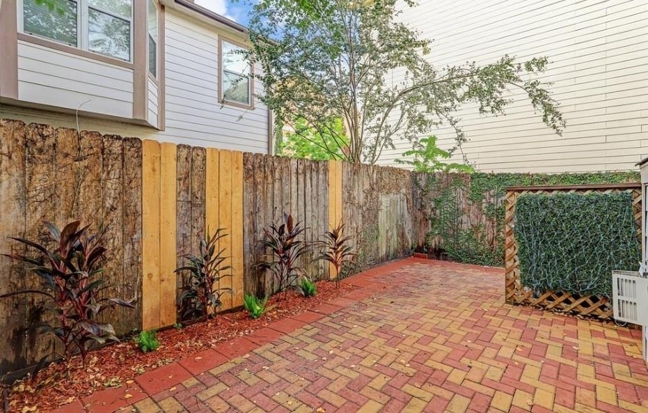 1625 Knox Street - Photo 22