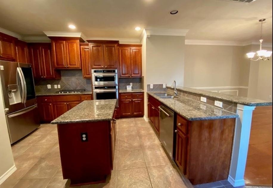 1625 Knox Street - Photo 8