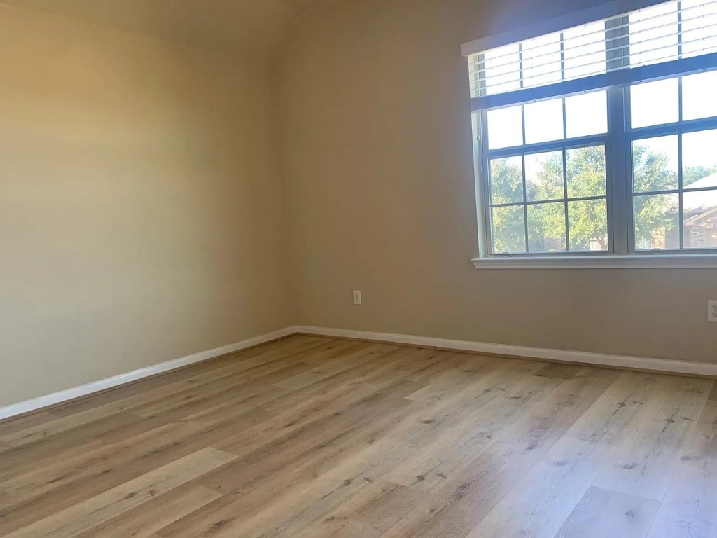20735 Pine Rain Court - Photo 5