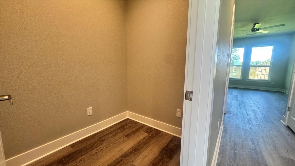 729 Ebenezer Lane - Photo 18