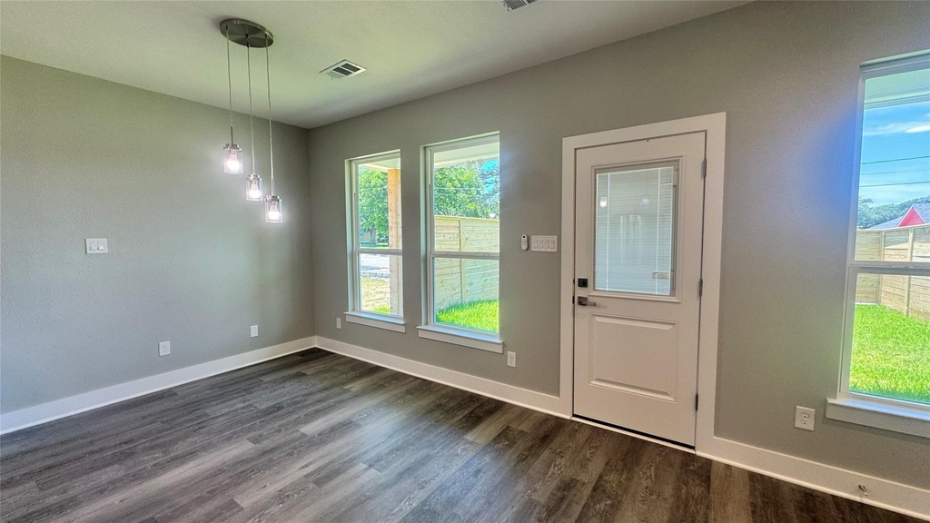 729 Ebenezer Lane - Photo 9