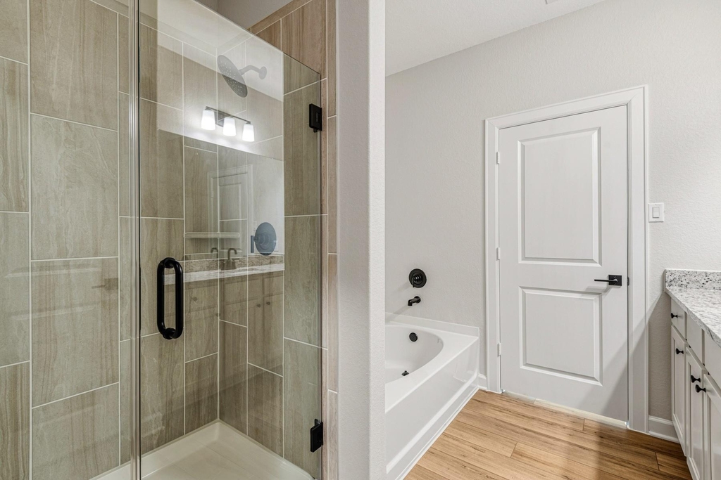 15658 Honey Cove Drive - Photo 14