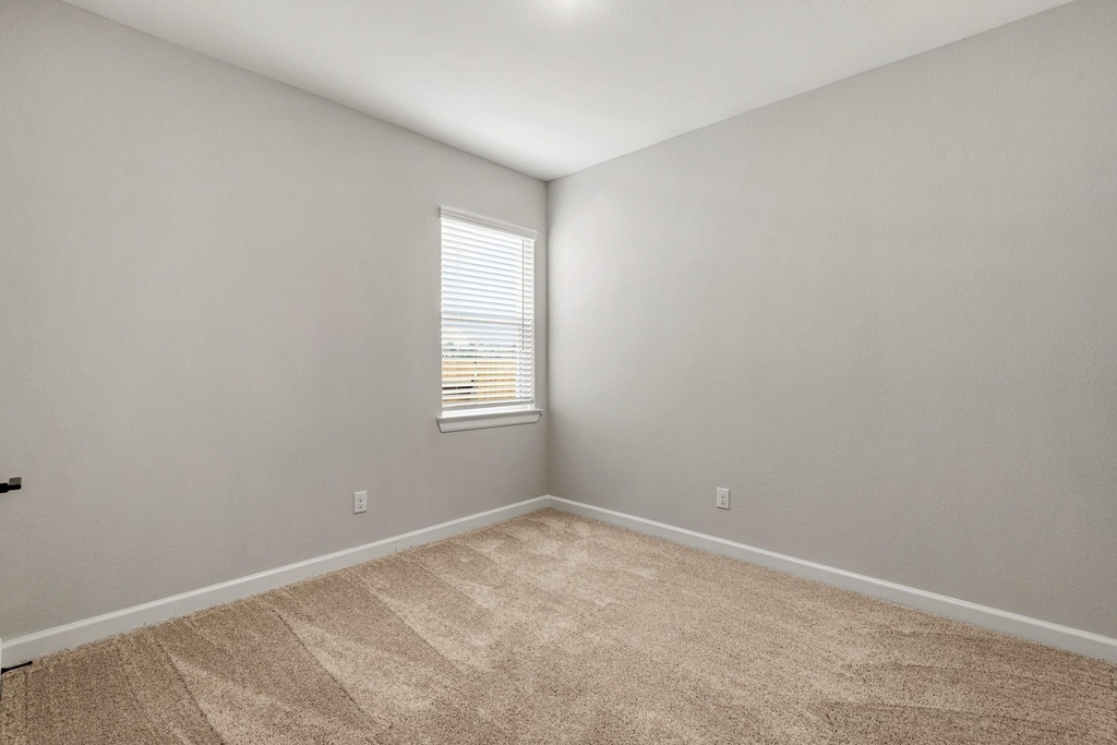 15658 Honey Cove Drive - Photo 16