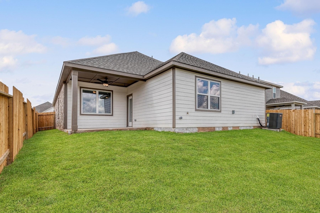 15658 Honey Cove Drive - Photo 1