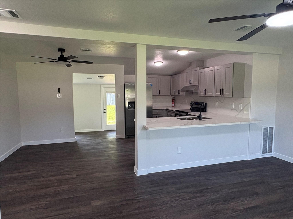 55 Periwinkle Court - Photo 1