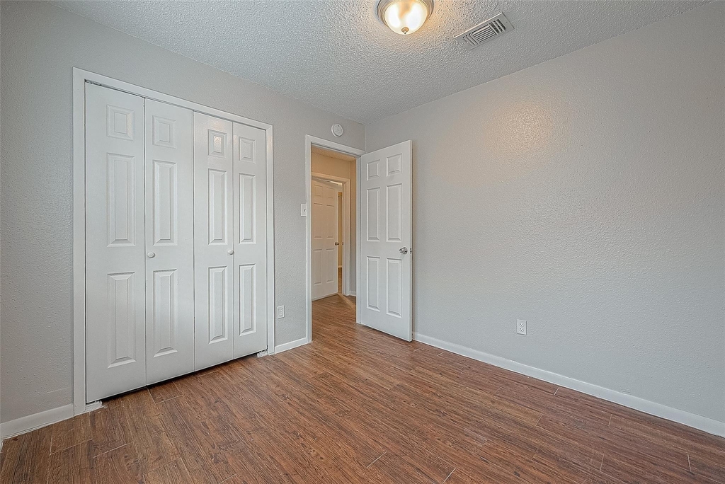 11203 Pender Lane - Photo 6