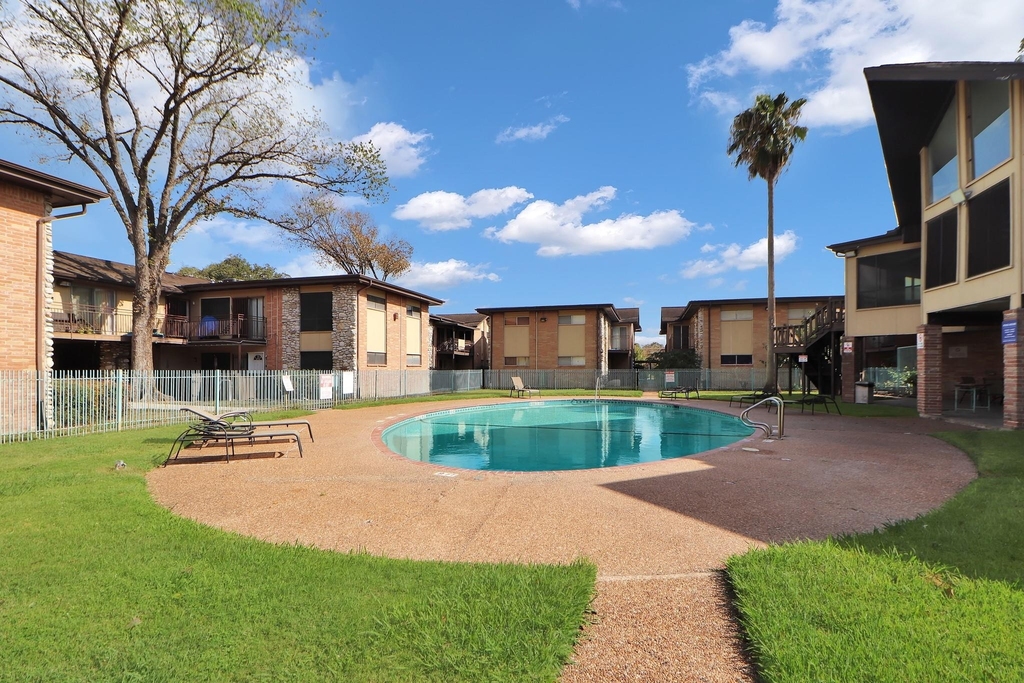 7047 Bissonnet Street - Photo 15