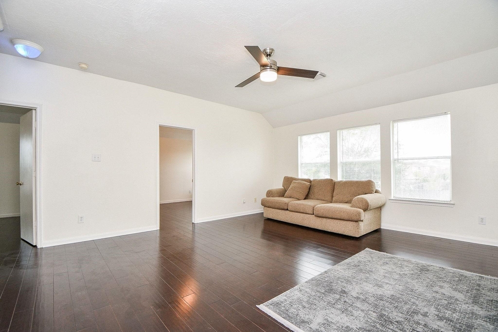9641 Weldridge Drive - Photo 17