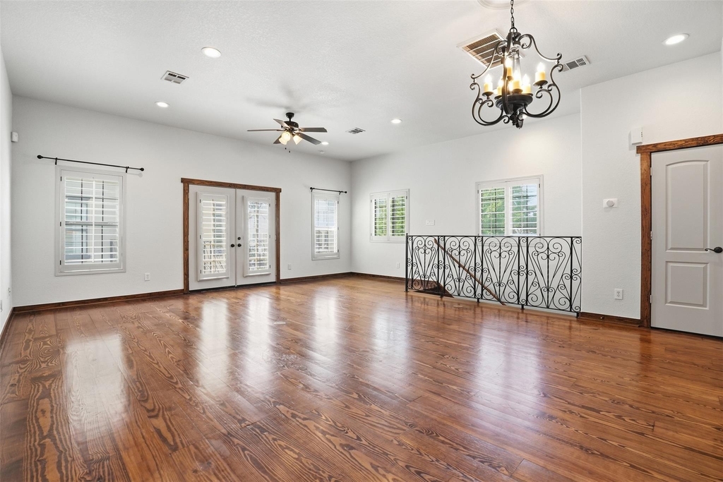 1426 W 21st Street - Photo 10