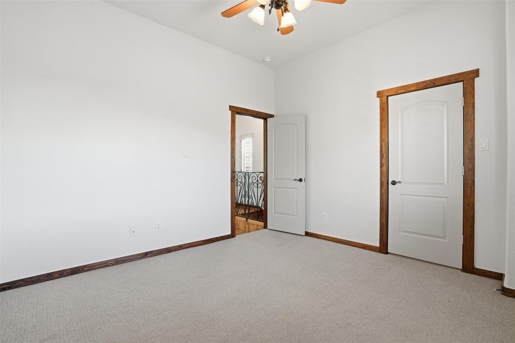 1426 W 21st Street - Photo 21