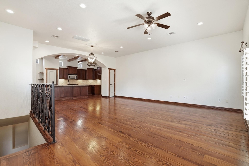1426 W 21st Street - Photo 8