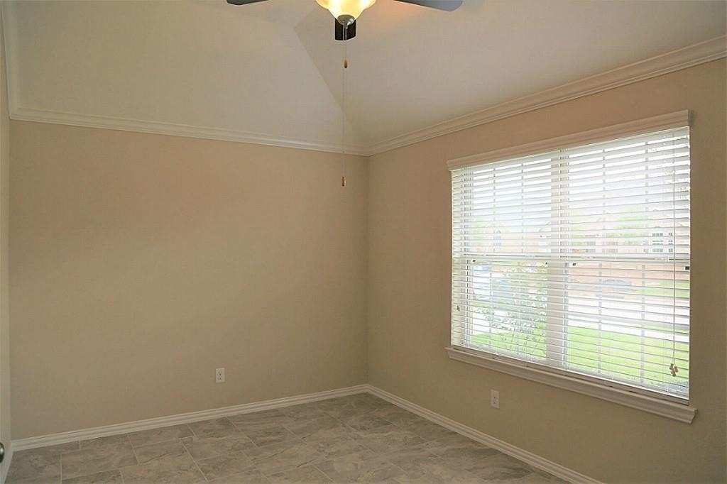18427 Weeping Spring Drive - Photo 4
