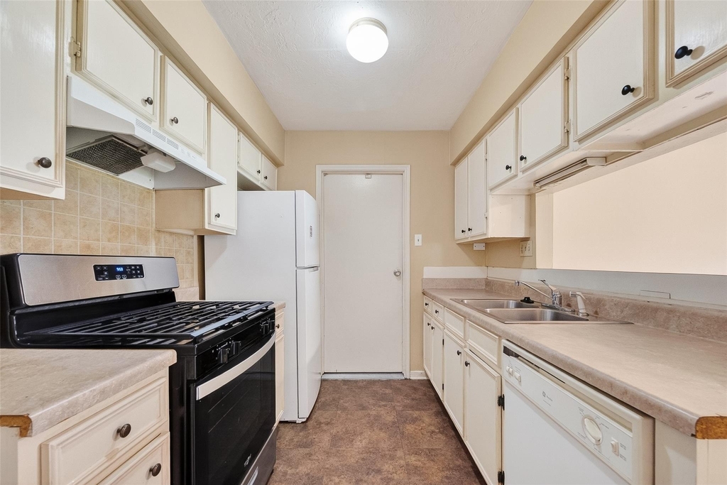 4826 Redfish Reef Drive - Photo 10