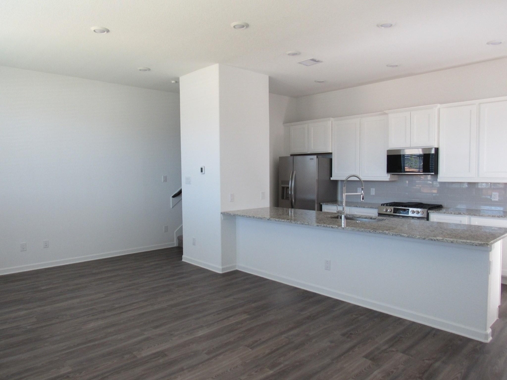 562 Dry Fork Lane - Photo 4
