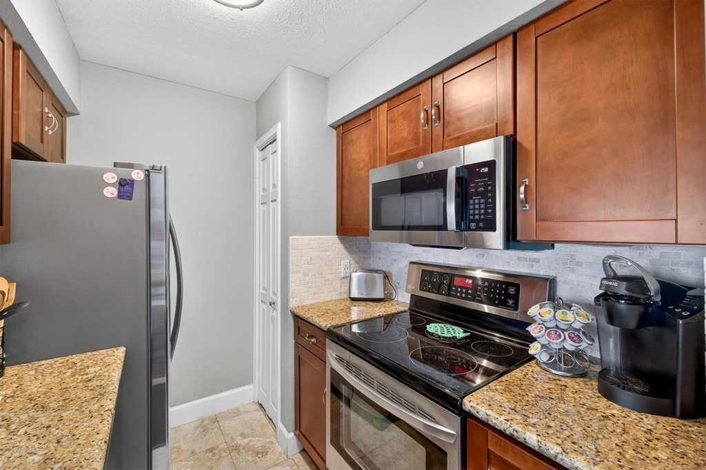 3506 Cove View Boulevard - Photo 6