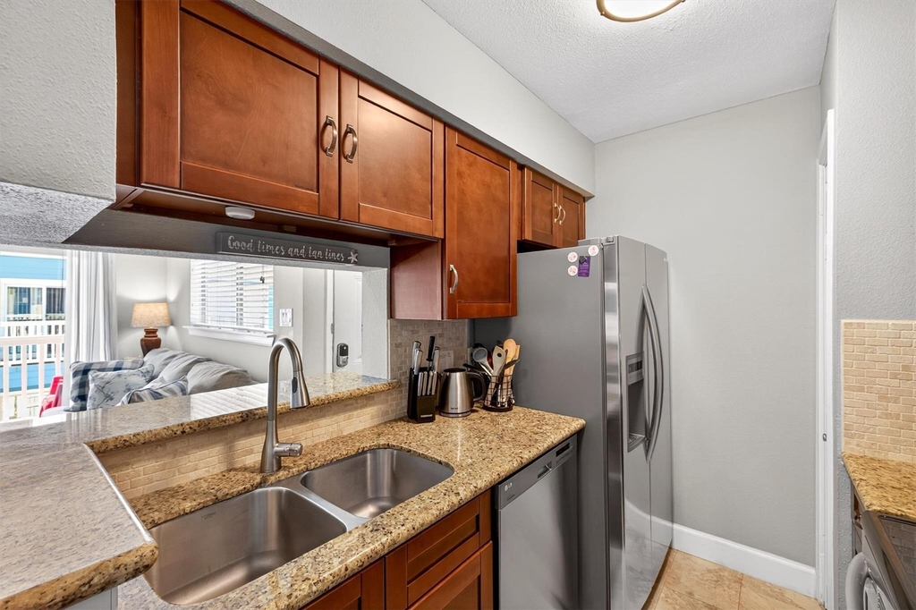 3506 Cove View Boulevard - Photo 5