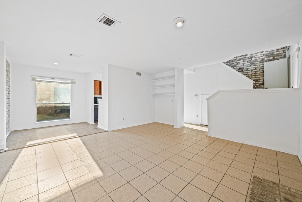 6463 Cambridge Glen Lane - Photo 6
