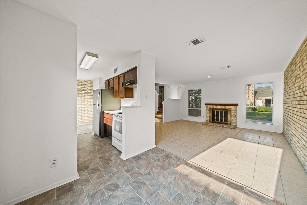6463 Cambridge Glen Lane - Photo 8