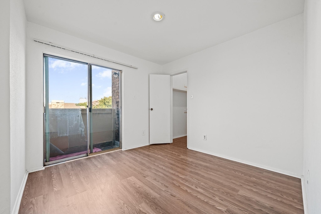 6463 Cambridge Glen Lane - Photo 19