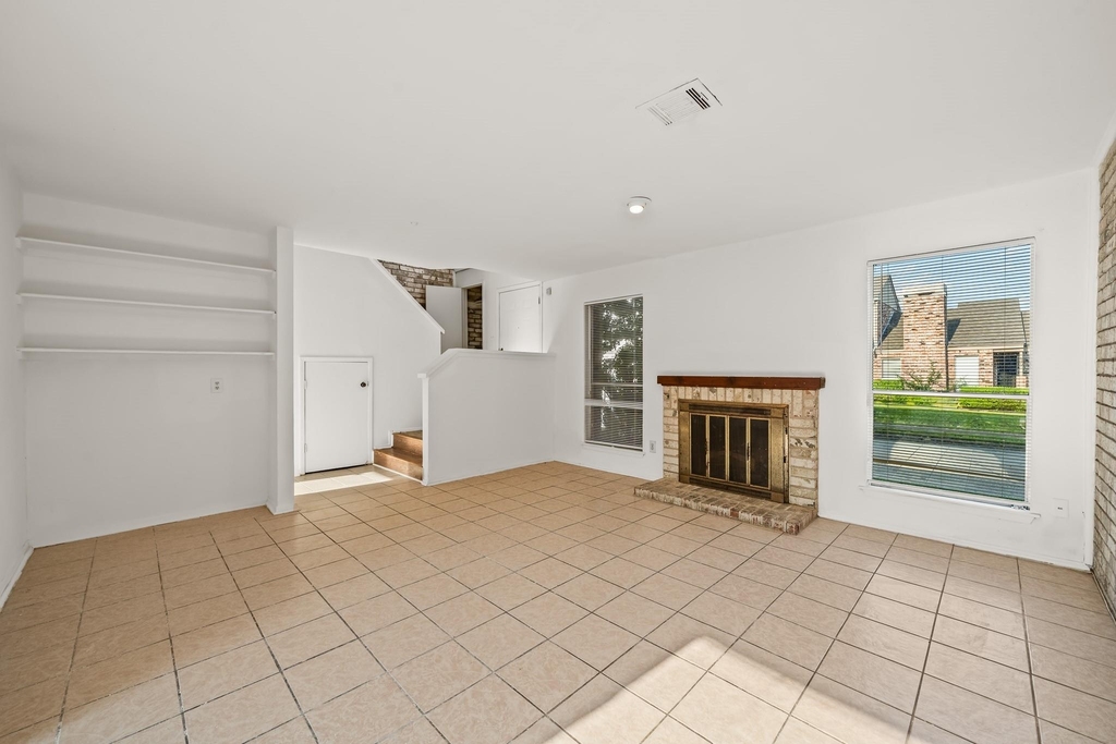 6463 Cambridge Glen Lane - Photo 5