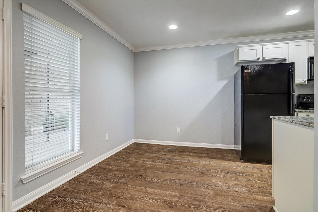 835 Heights Boulevard - Photo 7