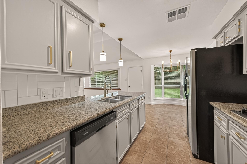5347 Lincoln Green Drive - Photo 11