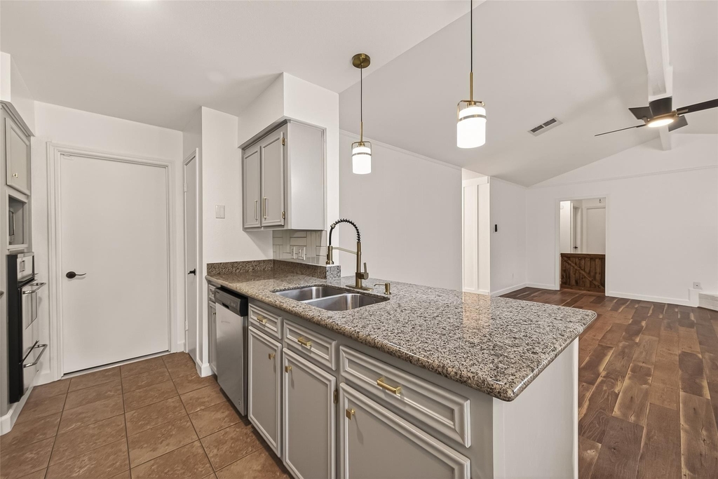 5347 Lincoln Green Drive - Photo 9