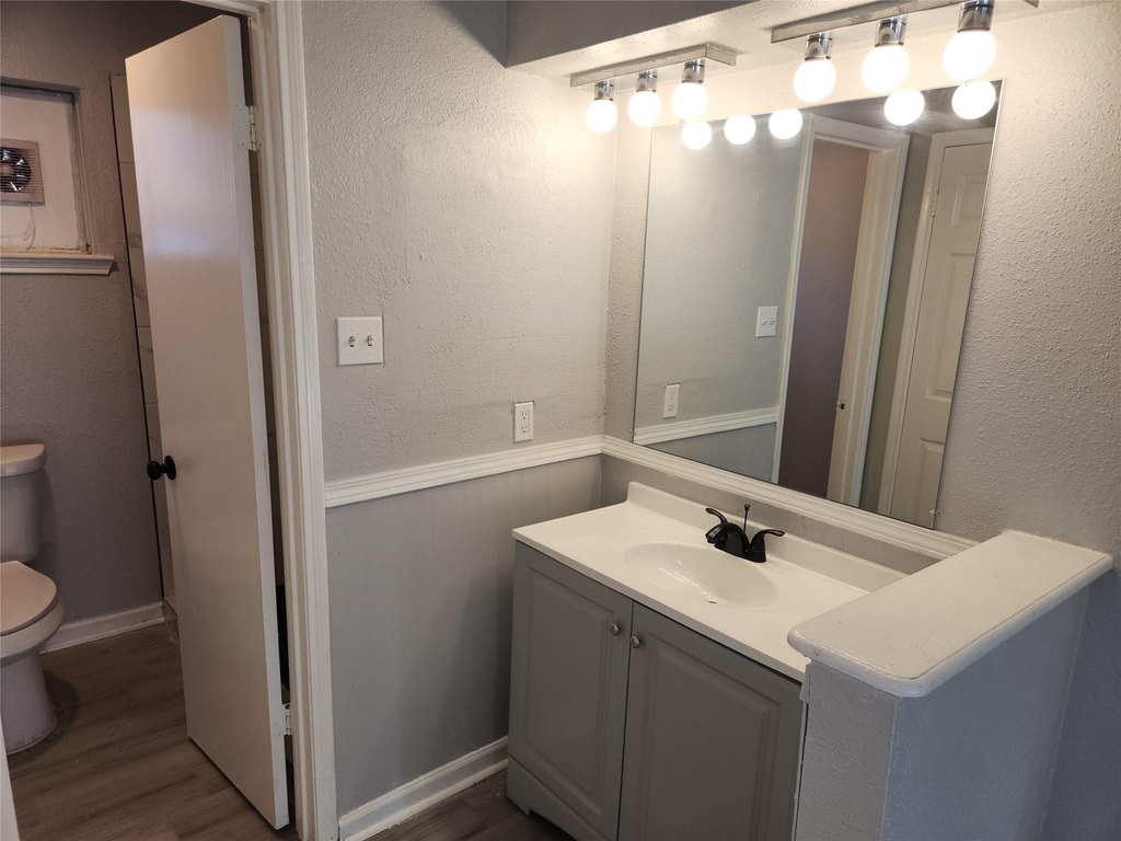 22127 Elsinore Drive - Photo 15