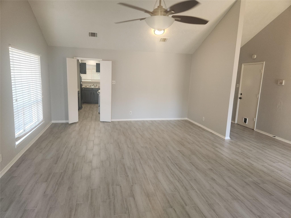 22127 Elsinore Drive - Photo 4