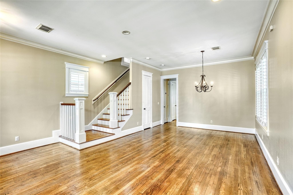 632 W 17th Street - Photo 7