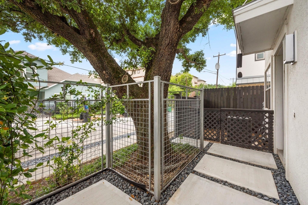 1808 Oakdale Street - Photo 1