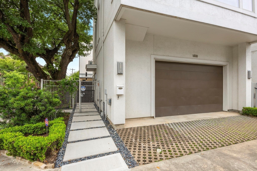 1808 Oakdale Street - Photo 29