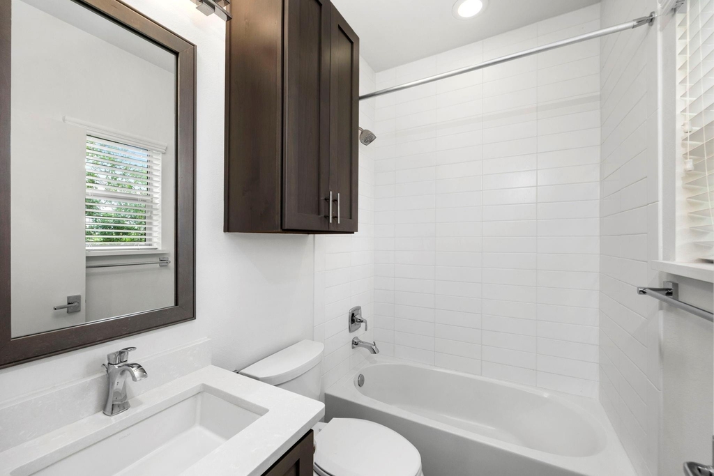 1808 Oakdale Street - Photo 28