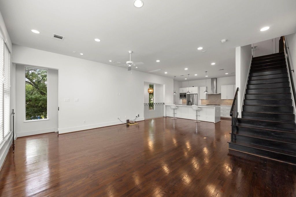 1808 Oakdale Street - Photo 10