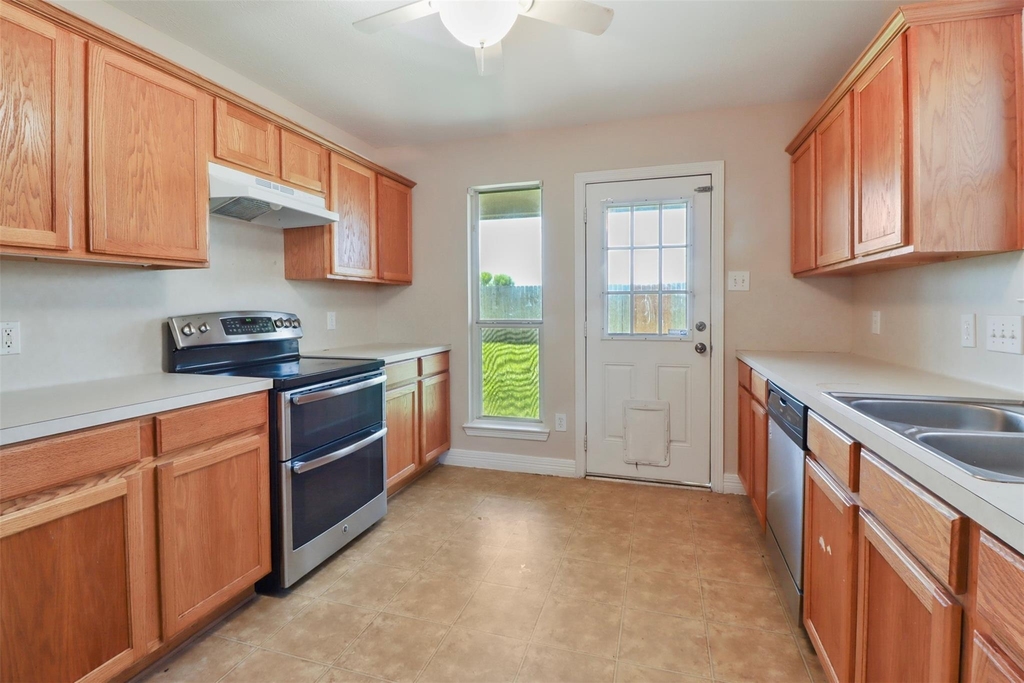 14926 Diamond Way - Photo 3