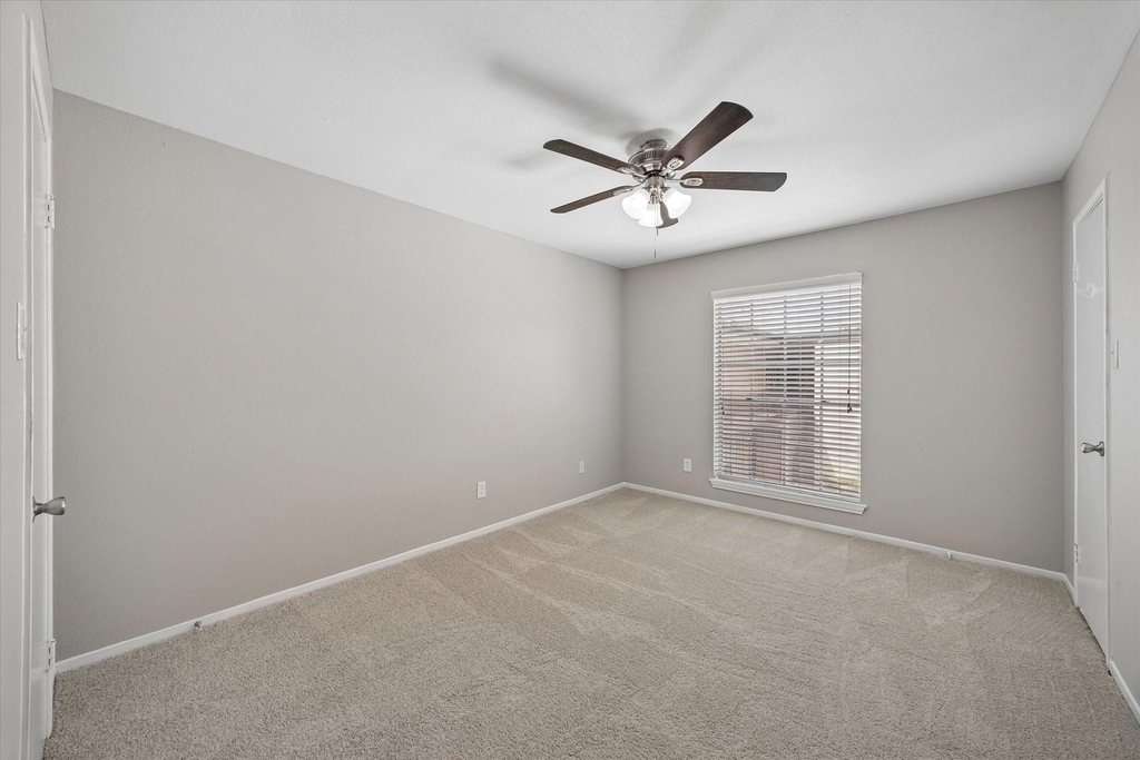 201 Emerson Street - Photo 6